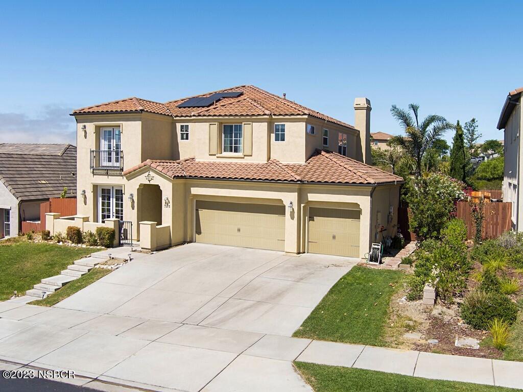 725 Pluto Avenue, Lompoc, CA 93436