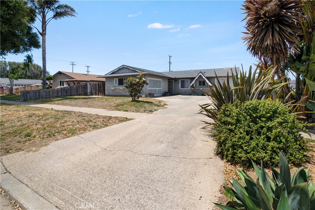 1401 W Walnut Avenue, Lompoc, CA 93436