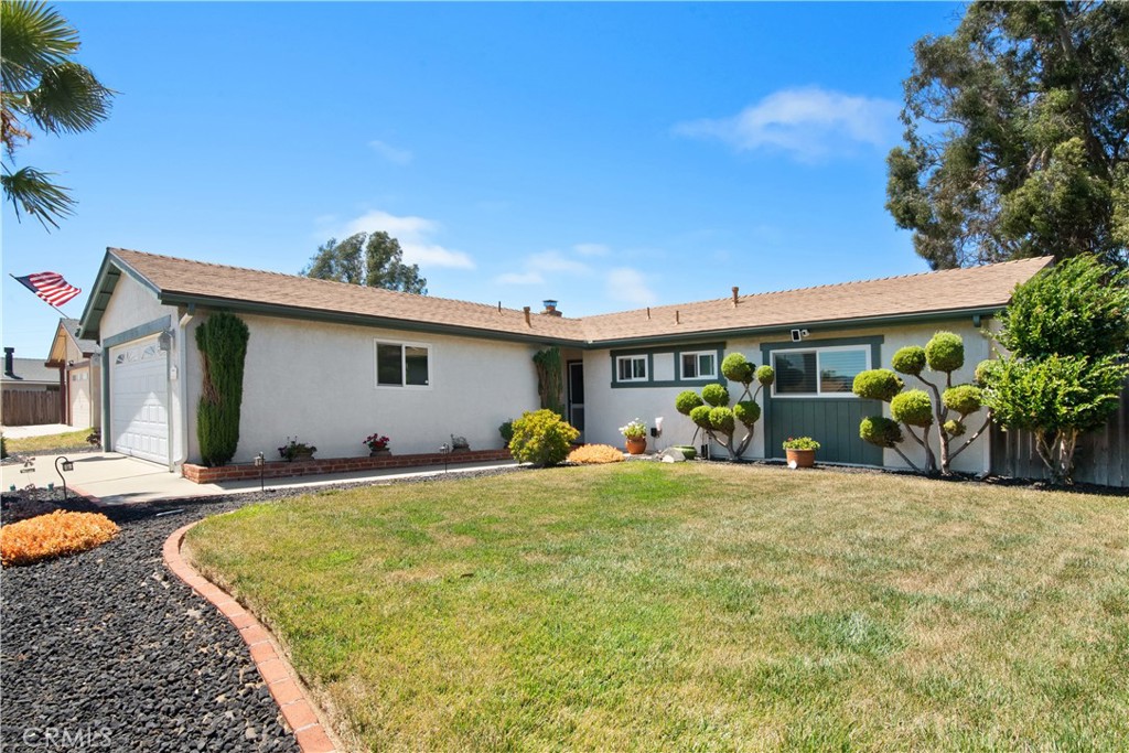 1001 E Bush Avenue, Lompoc, CA 93436